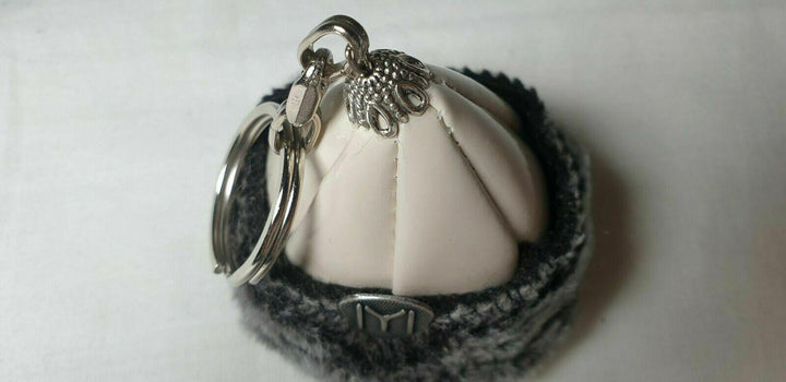 Dirilis Ertugrul Kayi Tribe Bork hat Metal Keyring Emblem IYI - Waaw